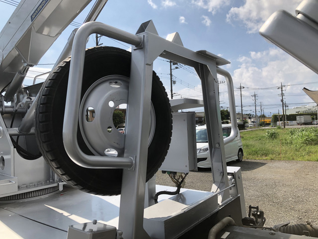 いすゞエルフ高所作業車小型（2t・3t）[写真28]