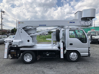 いすゞエルフ高所作業車小型（2t・3t）[写真02]