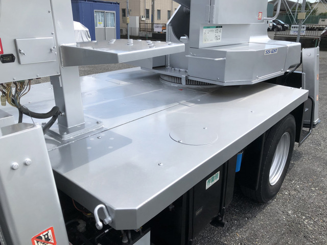 いすゞエルフ高所作業車小型（2t・3t）[写真03]