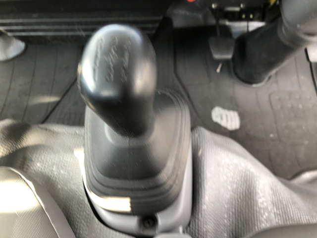 いすゞエルフ高所作業車小型（2t・3t）[写真31]