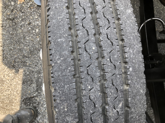 いすゞエルフ高所作業車小型（2t・3t）[写真35]