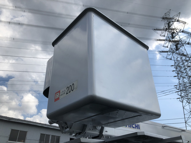 いすゞエルフ高所作業車小型（2t・3t）[写真07]