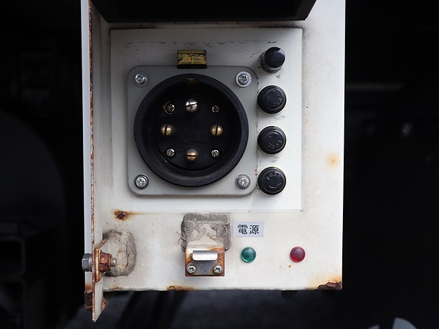 三菱ふそうキャンター冷凍車（冷蔵車）小型（2t・3t）[写真13]