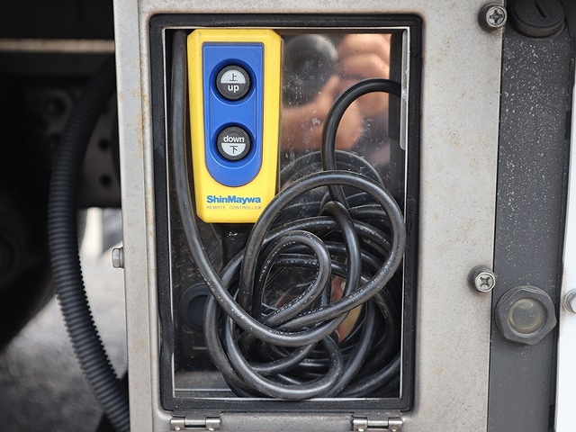 三菱ふそうキャンター冷凍車（冷蔵車）小型（2t・3t）[写真16]