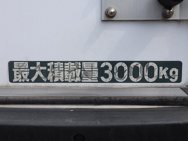 三菱ふそうキャンター冷凍車（冷蔵車）小型（2t・3t）[写真22]