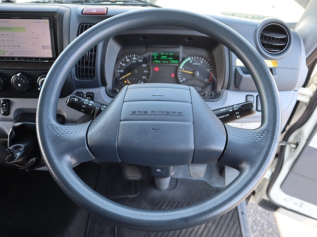 三菱ふそうキャンター冷凍車（冷蔵車）小型（2t・3t）[写真34]