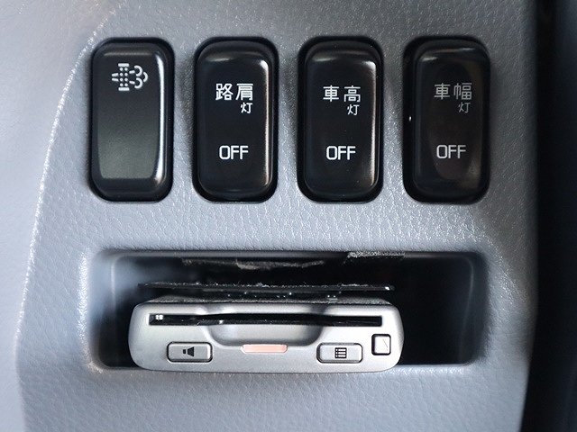 三菱ふそうキャンター冷凍車（冷蔵車）小型（2t・3t）[写真36]