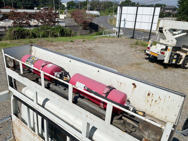 三菱ふそうキャンター平ボディ小型（2t・3t）[写真12]