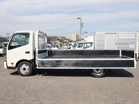日野デュトロ平ボディ小型（2t・3t）[写真10]