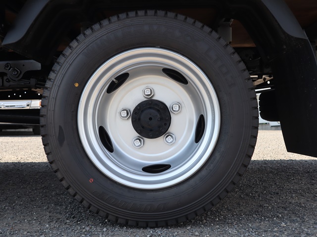 日野デュトロ平ボディ小型（2t・3t）[写真20]