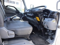 日野デュトロ平ボディ小型（2t・3t）[写真26]