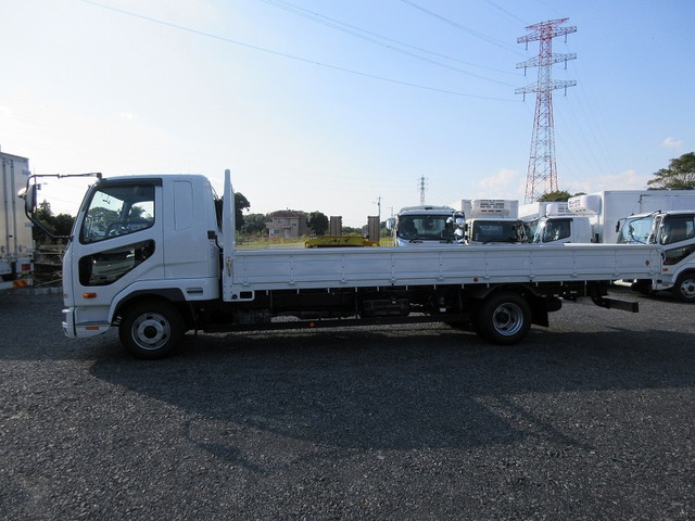 三菱ふそうファイター平ボディ中型（4t）[写真04]