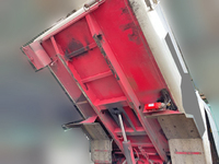 日野レンジャーパッカー車（塵芥車）中型（4t）[写真18]