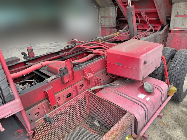 日野レンジャーパッカー車（塵芥車）中型（4t）[写真20]