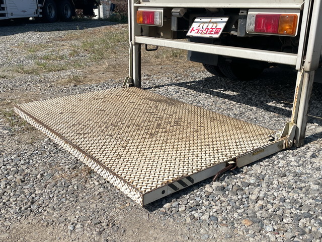 日野デュトロ平ボディ小型（2t・3t）[写真14]