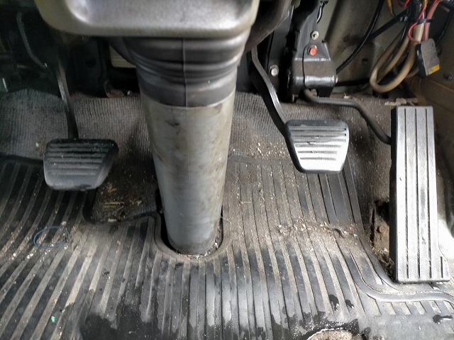 三菱ふそうキャンターアルミウイング小型（2t・3t）[写真25]