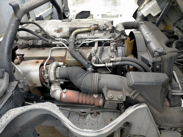 三菱ふそうキャンターアルミウイング小型（2t・3t）[写真30]