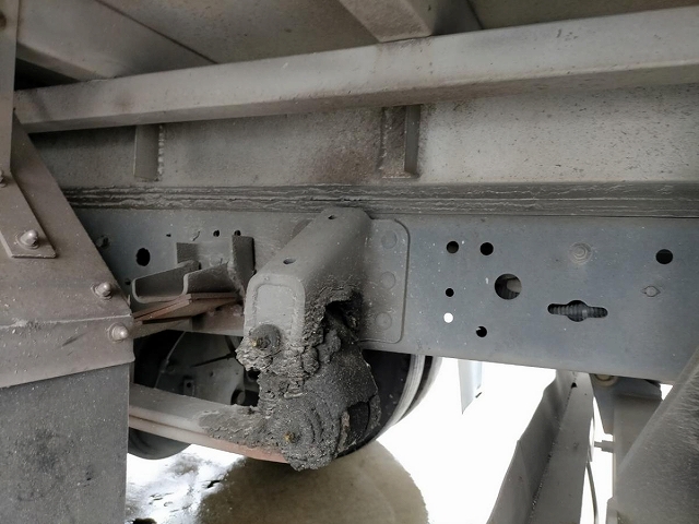 三菱ふそうキャンターアルミウイング小型（2t・3t）[写真33]