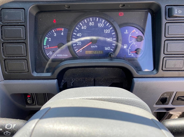 三菱ふそうキャンターアルミバン小型（2t・3t）[写真16]