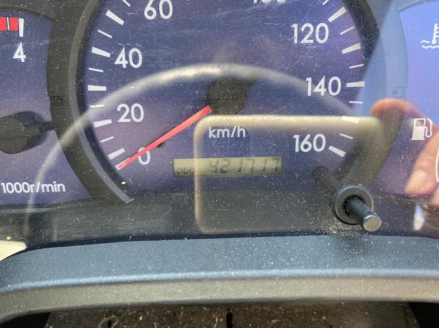 三菱ふそうキャンターアルミバン小型（2t・3t）[写真17]