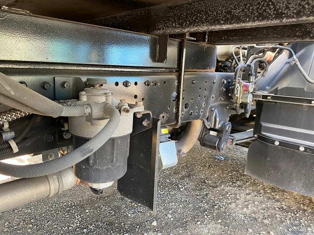 三菱ふそうキャンターアルミバン小型（2t・3t）[写真27]