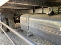 三菱ふそうキャンターアルミバン小型（2t・3t）[写真28]