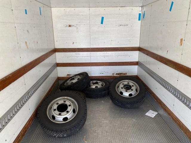 三菱ふそうキャンターアルミバン小型（2t・3t）[写真08]