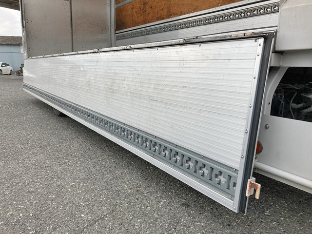 日野レンジャーアルミウイング中型（4t）[写真15]