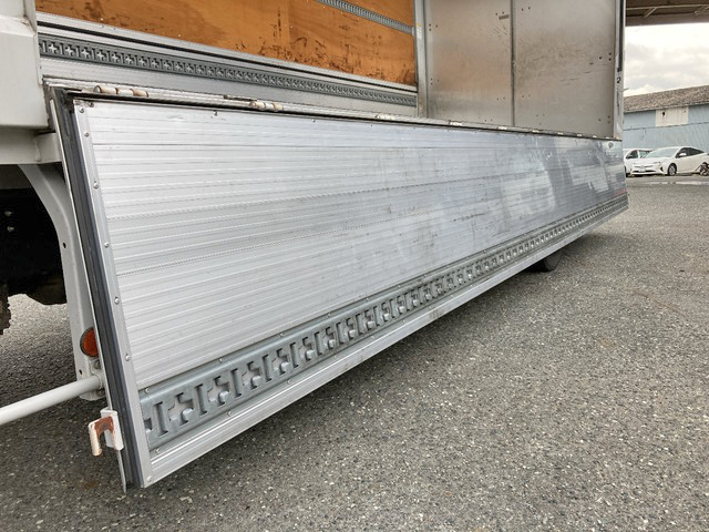 日野レンジャーアルミウイング中型（4t）[写真16]