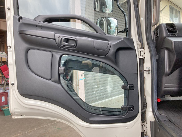 日野レンジャーアルミウイング中型（4t）[写真27]