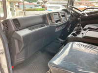 日野レンジャーアルミウイング中型（4t）[写真29]