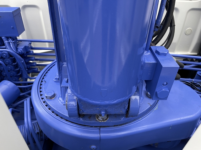 三菱ふそうファイターセルフクレーン4段増トン（6t・8t）[写真23]