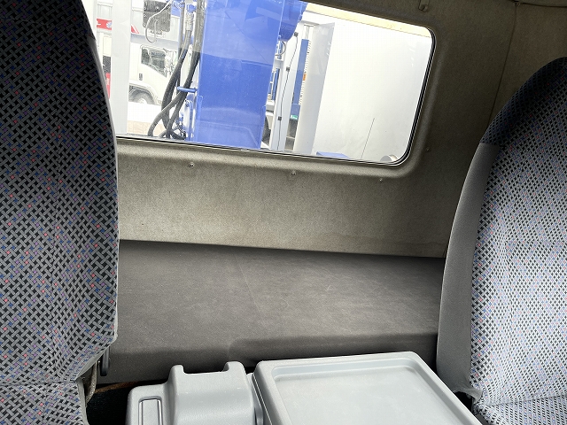 三菱ふそうファイターセルフクレーン4段増トン（6t・8t）[写真34]