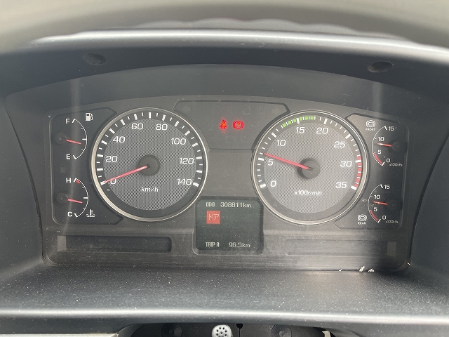 三菱ふそうファイターセルフクレーン4段増トン（6t・8t）[写真38]