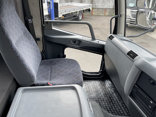 三菱ふそうファイターセルフクレーン4段増トン（6t・8t）[写真39]