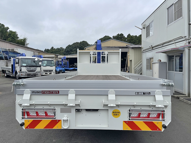 三菱ふそうファイターセルフクレーン4段増トン（6t・8t）[写真06]
