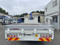 三菱ふそうファイターセルフクレーン4段増トン（6t・8t）[写真06]