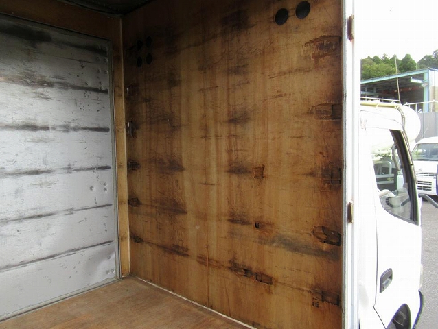 日野デュトロアルミバン小型（2t・3t）[写真27]