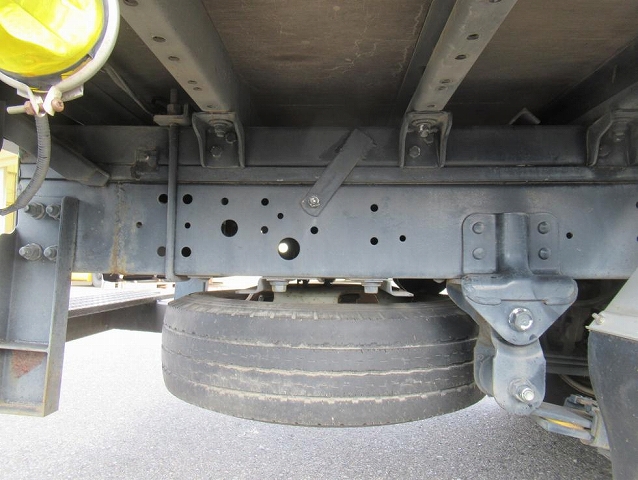 日野デュトロアルミバン小型（2t・3t）[写真30]