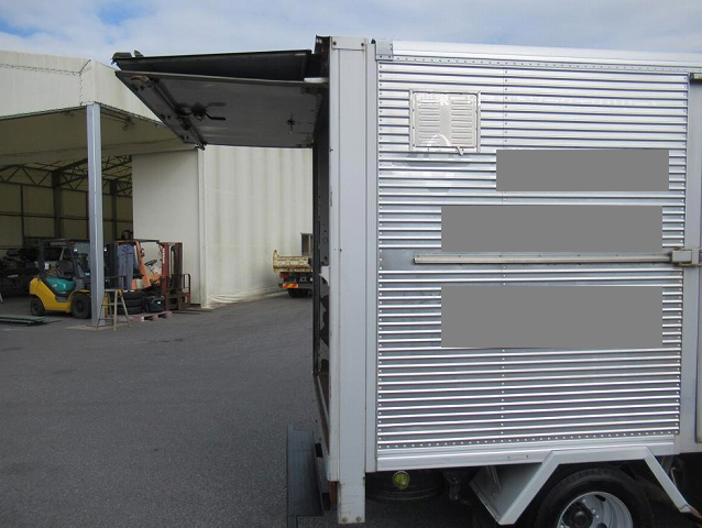 日野デュトロアルミバン小型（2t・3t）[写真07]