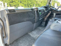 三菱ふそうファイター冷蔵冷凍ウイング中型（4t）[写真33]