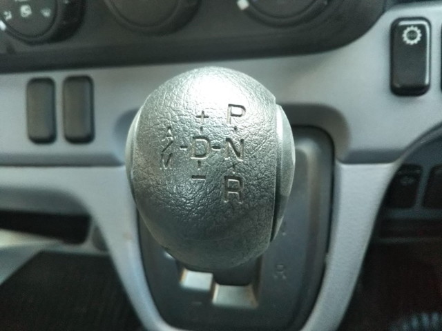 三菱ふそうキャンター平ボディ小型（2t・3t）[写真37]