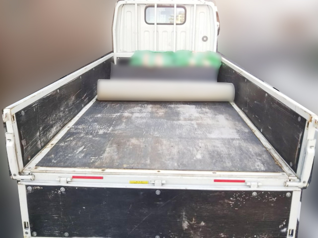 三菱ふそうキャンター平ボディ小型（2t・3t）[写真06]