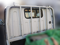 三菱ふそうキャンター平ボディ小型（2t・3t）[写真07]