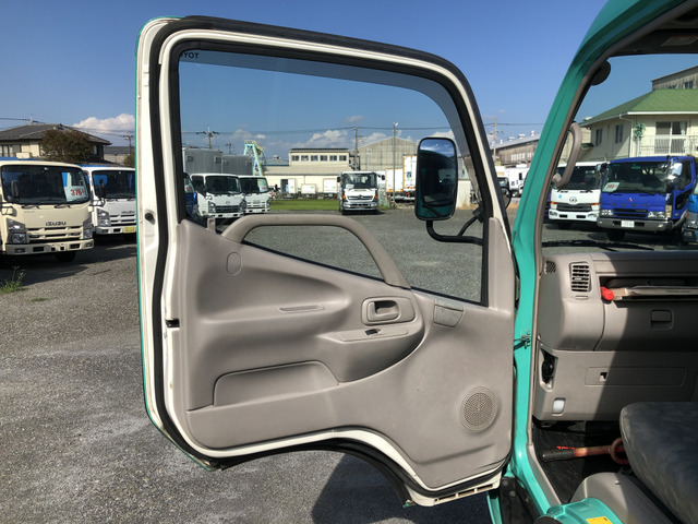 トヨタダイナパッカー車（塵芥車）小型（2t・3t）[写真36]