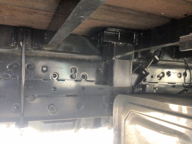 三菱ふそうファイターセルフクレーン4段増トン（6t・8t）[写真23]