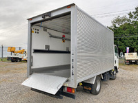 いすゞエルフアルミバン小型（2t・3t）[写真12]