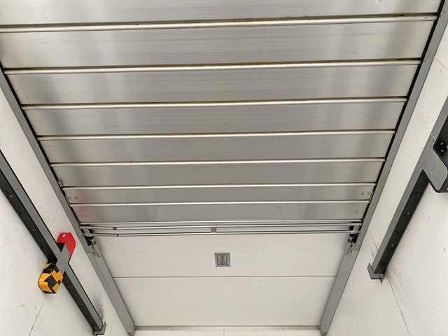 いすゞエルフアルミバン小型（2t・3t）[写真13]