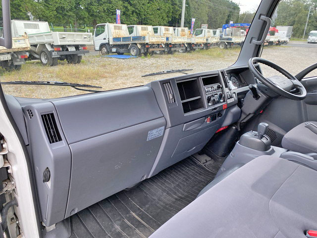 いすゞエルフアルミバン小型（2t・3t）[写真34]