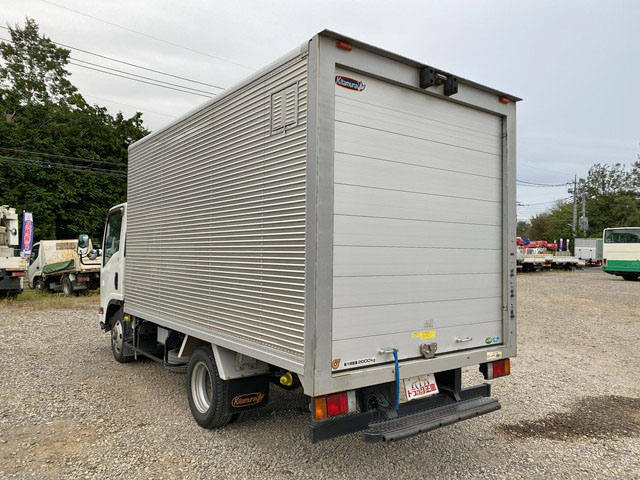 いすゞエルフアルミバン小型（2t・3t）[写真04]